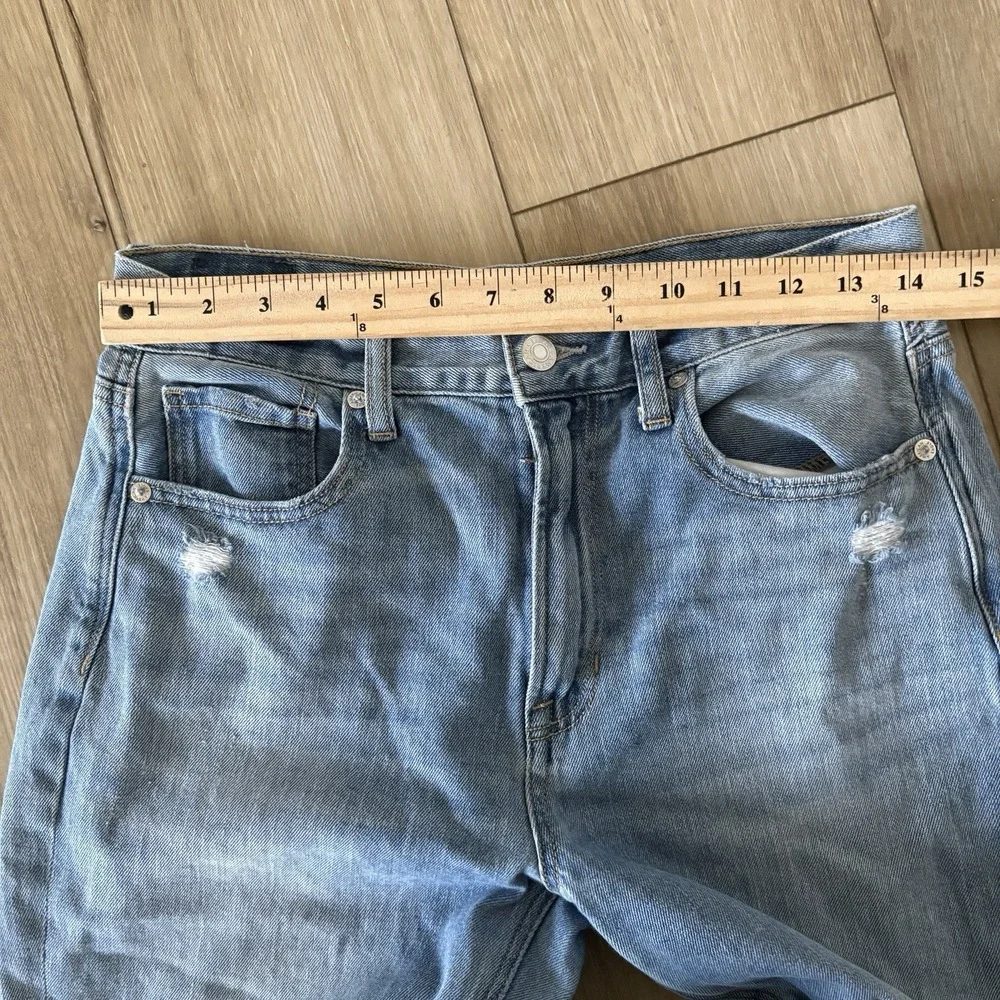 American Eagle‎ Women's Mom Jeans Blue Medium Wash Distressed Stretch 5-Pocket 6